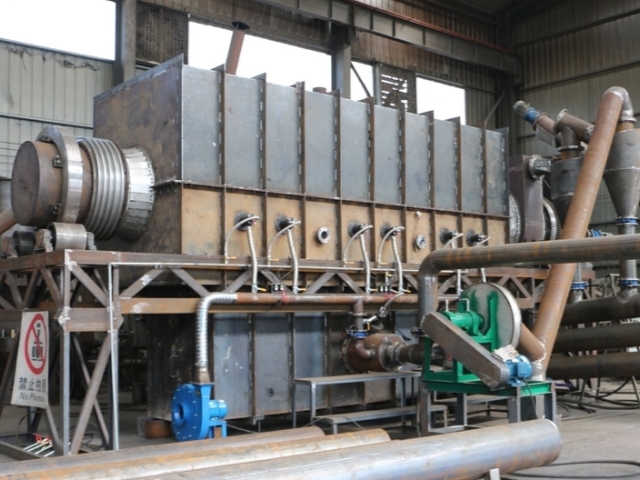 技術突破——新型連續(xù)式炭化機